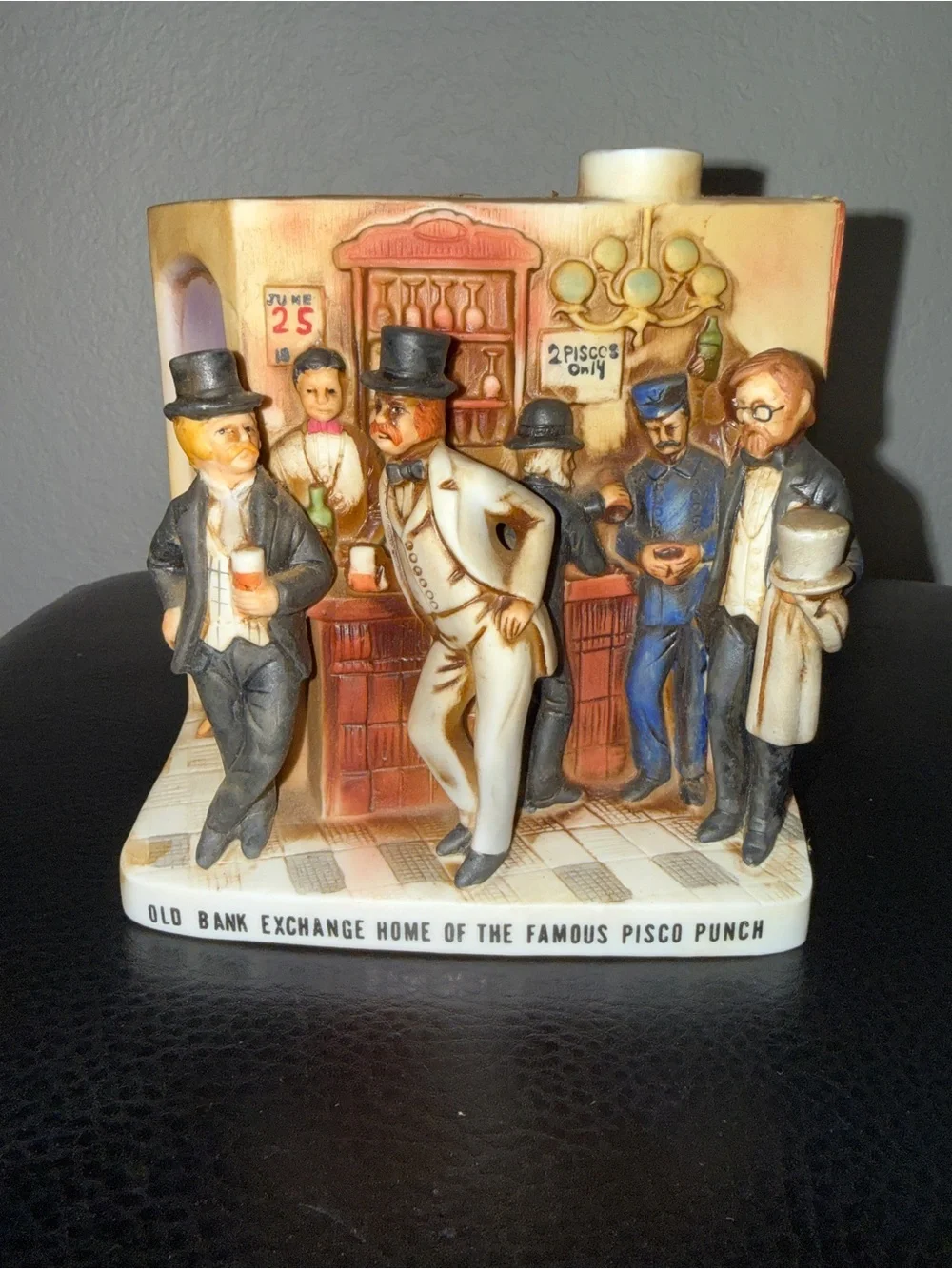 Vintage Style Resin Bar Scene Figurine - Cream and Brown